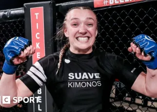 Bellator Champions Series: Sara Collins stuns Leah McCourt in London