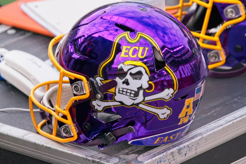 East Carolina CB Shavon Revel Jr., projected as NFL Draft first-rounder, suffers torn ACL in practice