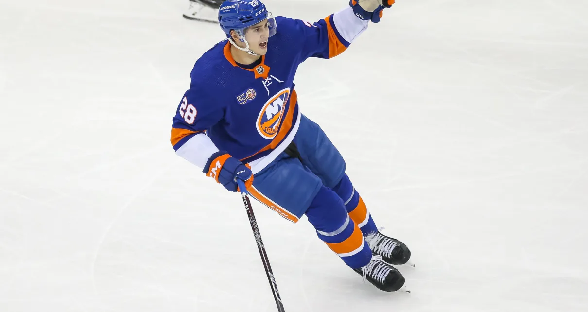 Islanders’ Romanov Talks Lamoriello, Roy, Montreal in Russian Interview – The Hockey Writers – New York Islanders