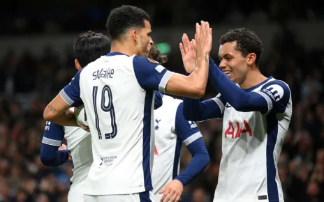 Tottenham overcome nightmare start to earn chaotic Europa League win