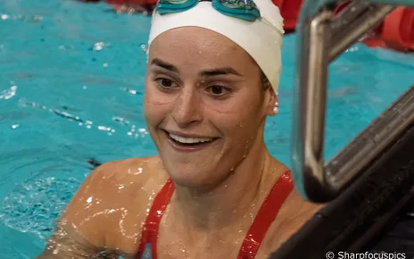 Kaylee McKeown Blasts 54.56 SCM 100 Backstroke World Record