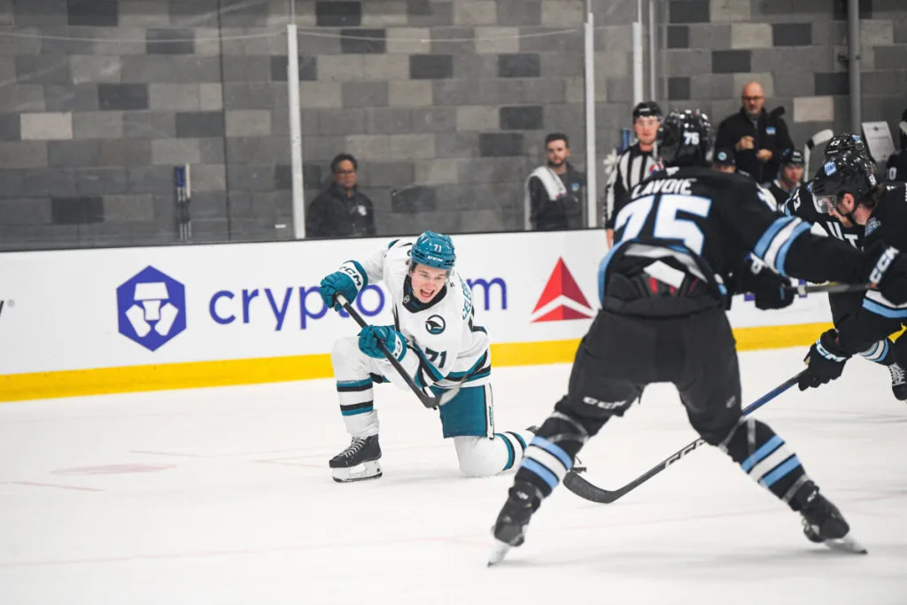 Sharks’ Rookie Macklin Celebrini Exits Preseason Game With Injury – The Hockey Writers – San Jose Sharks