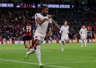 Chelsea turn to super subs for late win at Bournemouth in game marred by record-breaking bookings