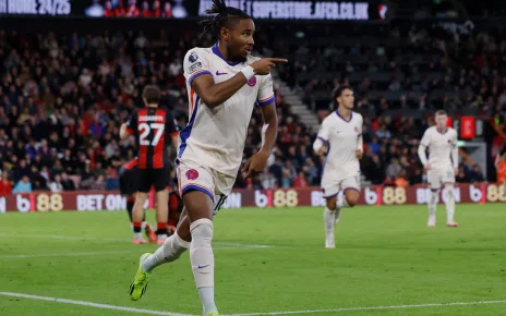 Chelsea turn to super subs for late win at Bournemouth in game marred by record-breaking bookings