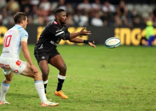 Injury-hit Bulls, Sharks focused on semis