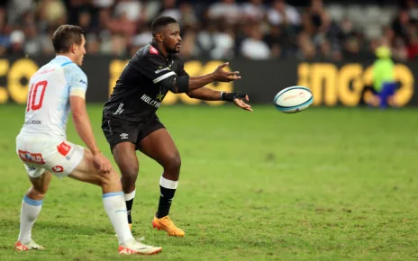 Injury-hit Bulls, Sharks focused on semis