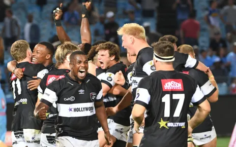 Gutsy Sharks win semi-final thriller