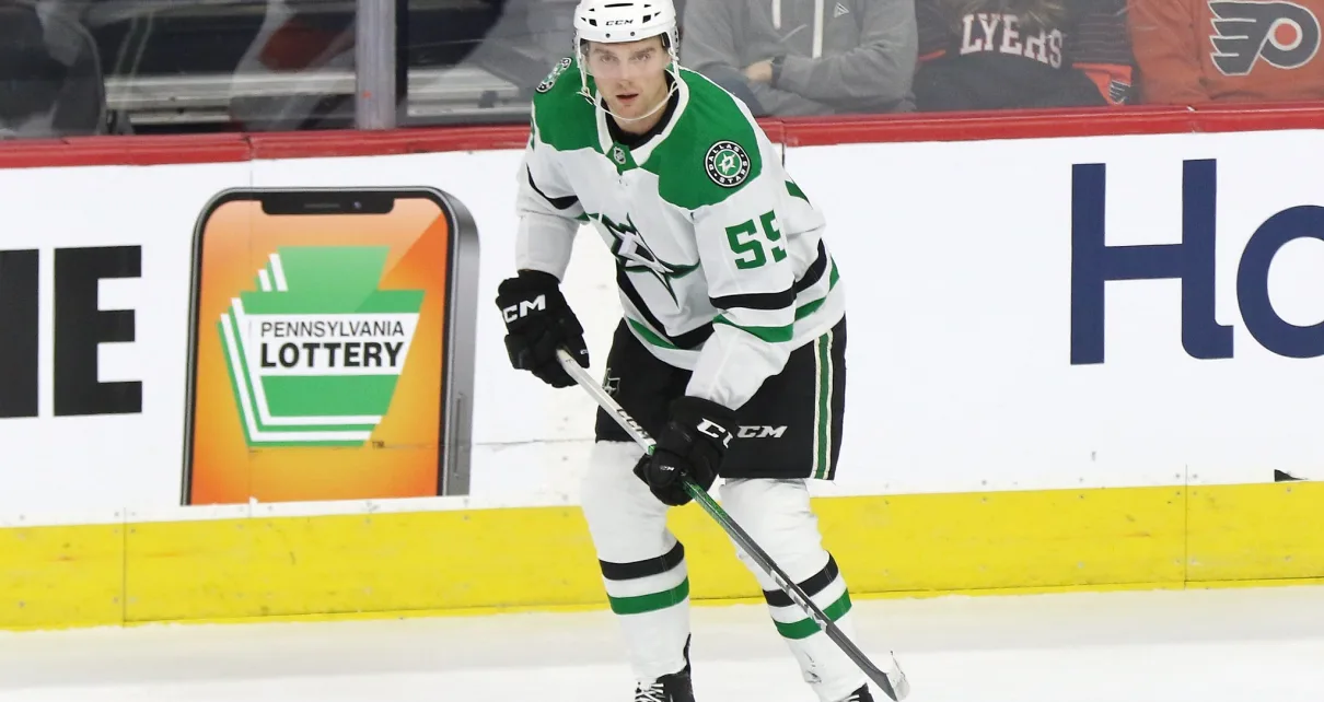 Dallas Stars Re-Sign Thomas Harley to 2-Year Contract – The Hockey Writers – NHL News