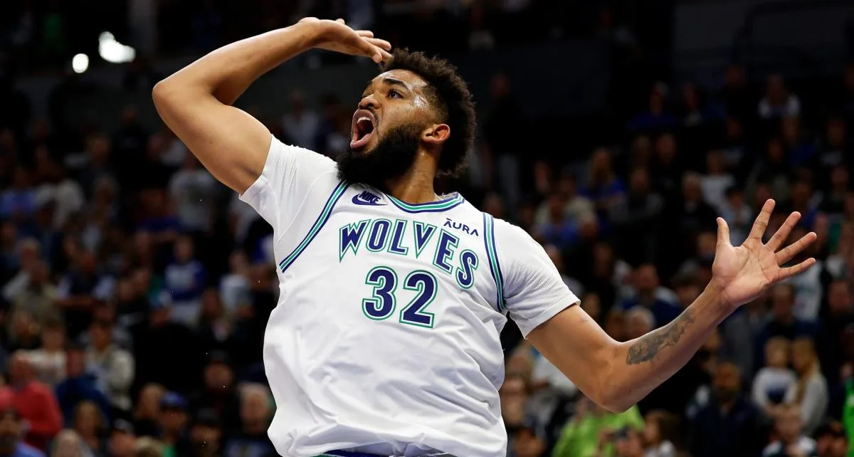 Knicks reportedly trade for Karl-Anthony Towns, send Julius Randle, Donte DiVincenzo to Timberwolves