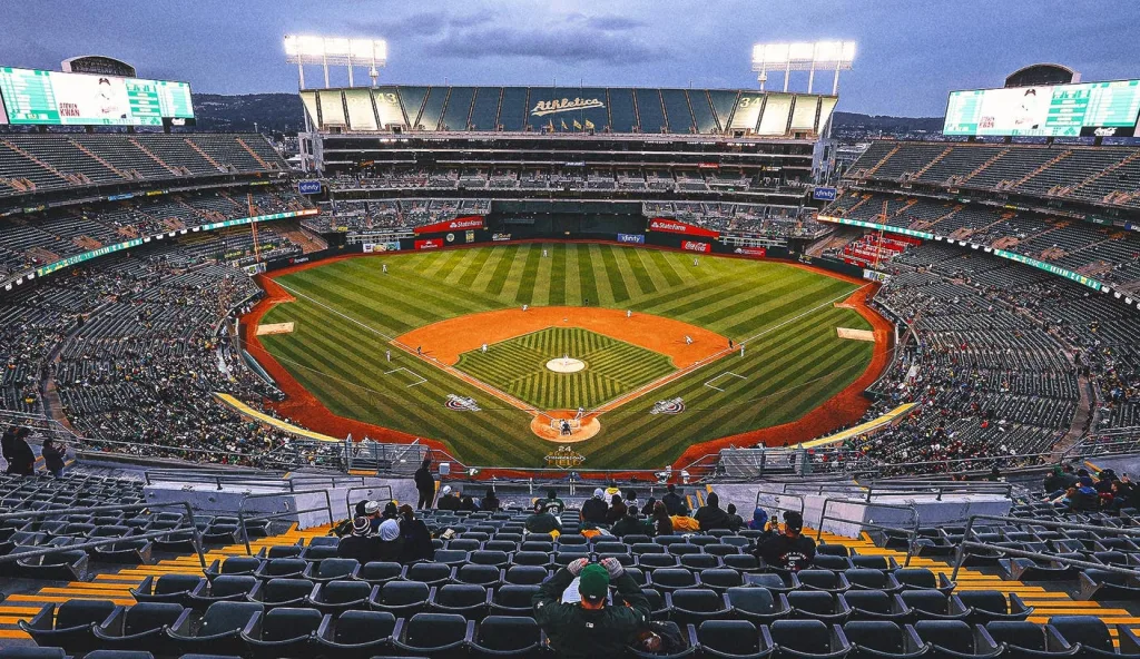 Athletics bid emotional farewell to Oakland Coliseum with 3-2 victory, postgame rally