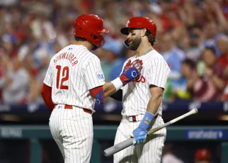 Clemens picks up Estevez and Rojas in wild 9th inning, Phils win to begin homestand