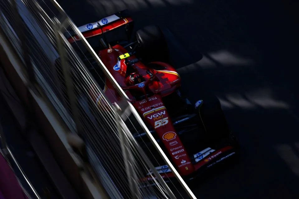 Perez and Sainz crash out on penultimate lap Azerbaijan GP