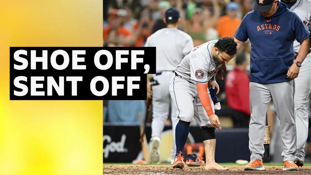 'That's amazing' – Altuve ejected after taking off shoe to protest call