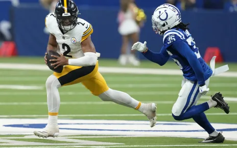 Steelers played ‘too sloppy’ in first loss. But did they also unlock version of Justin Fields that will help them win?