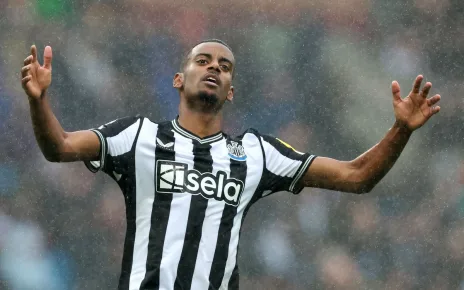 Alexander Isak injury could mean Anthony Gordon continuing as Newcastle striker