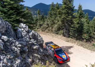 Sordo extends lead over Neuville