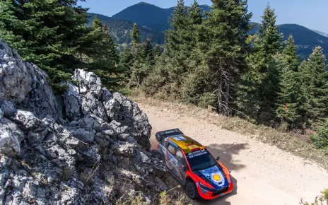 Sordo extends lead over Neuville