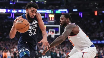 Knicks trading Julius Randle to Timberwolves for Karl-Anthony Towns