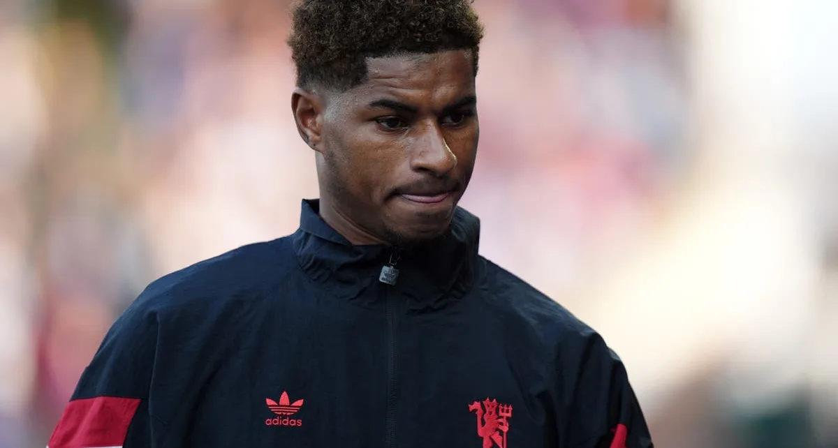 Erik ten Hag defends decision to start Marcus Rashford on the bench at Palace