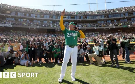 MLB: Oakland Athletics fans bid farewell to Coliseum with emotional final win