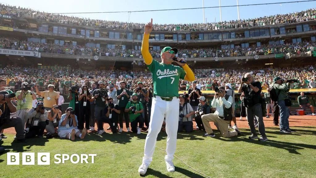 MLB: Oakland Athletics fans bid farewell to Coliseum with emotional final win