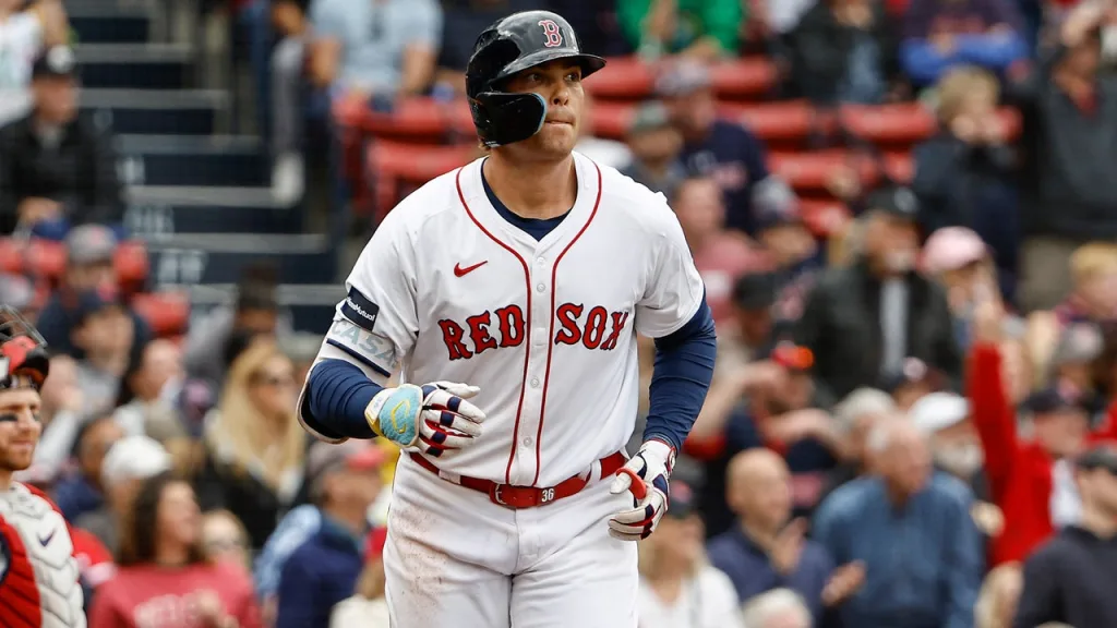 Triston Casas smacks his THIRD homer of the game, extending the Red Sox lead over the Twins