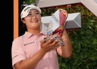 Haeran Ryu rebounds from 3rd-round meltdown to win FM Championship in playoff