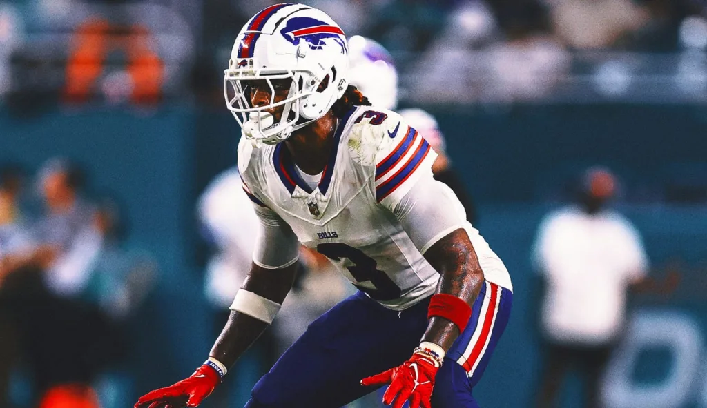 Damar Hamlin snags first INT of his career in front of roaring Bills crowd