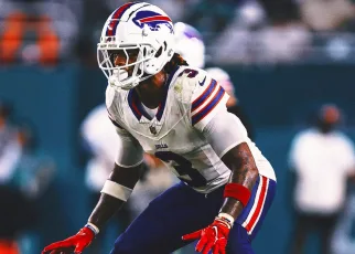 Damar Hamlin snags first INT of his career in front of roaring Bills crowd