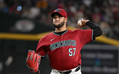 D-backs seek win, help as regular season closes