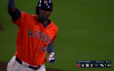 Yordan Álvarez cracks a three-run blast in the sixth inning, extending the Astros' lead vs. the D-backs