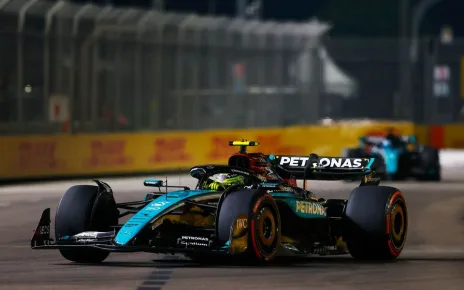 Mercedes “read race wrong” with Hamilton Singapore F1 strategy