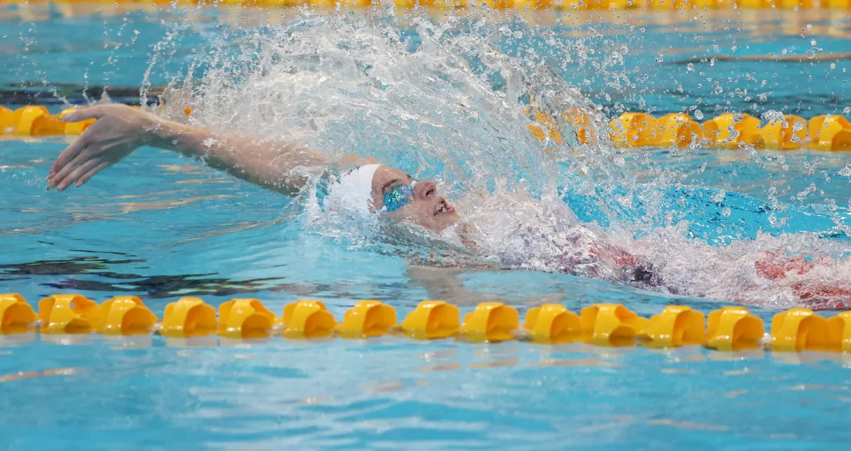 Aussie Kaylee McKeown, “I’m Bored”…..Breaks A World Record