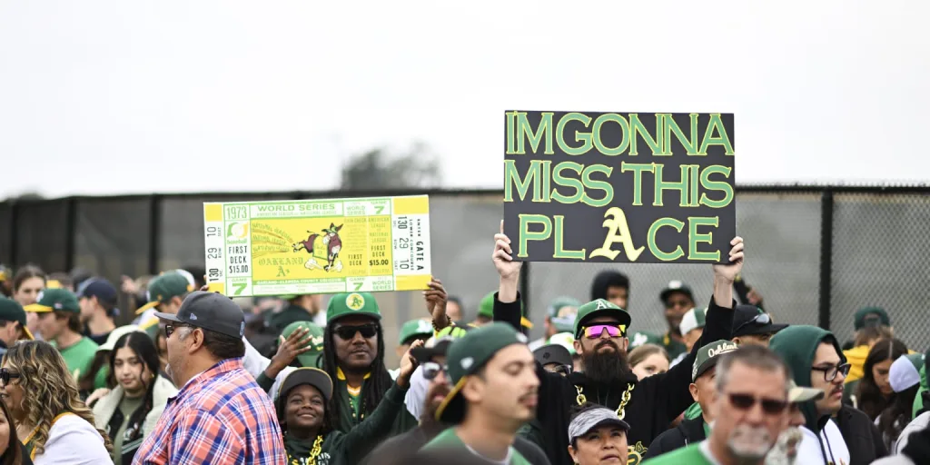 A’s beat Rangers in final home game in Oakland