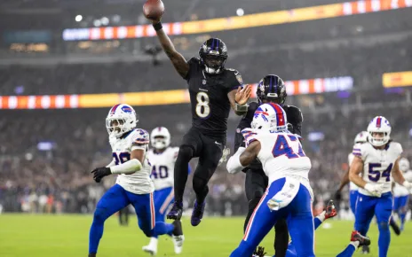 Ravens crush Bills to cap wild NFL weekend; inside Georgia vs. Alabama; MLB playoff field nearly complete