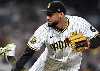 Robert Suarez blows save in Padres loss vs. Tigers