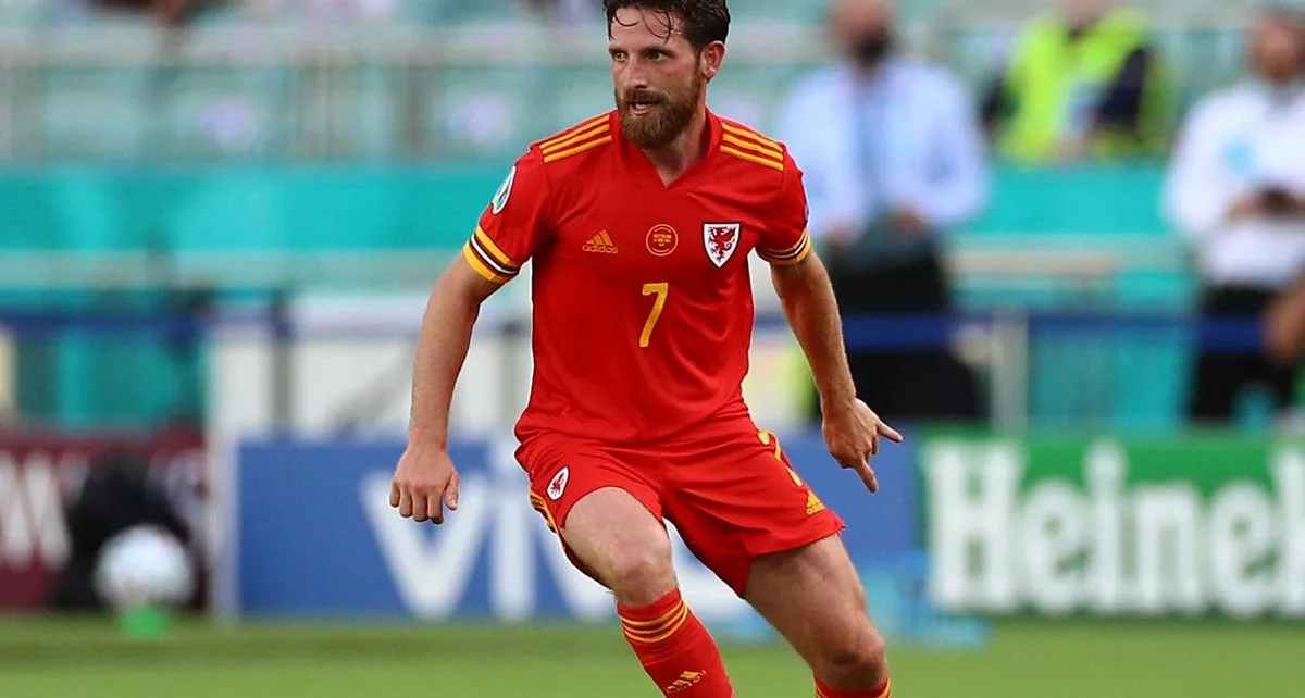 Joe Allen reverses international retirement to return to Wales squad