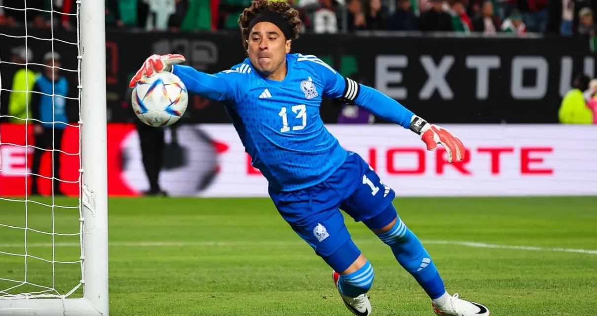 Guillermo Ochoa, Raúl Jiménez return to Mexico squad for U.S. friendly