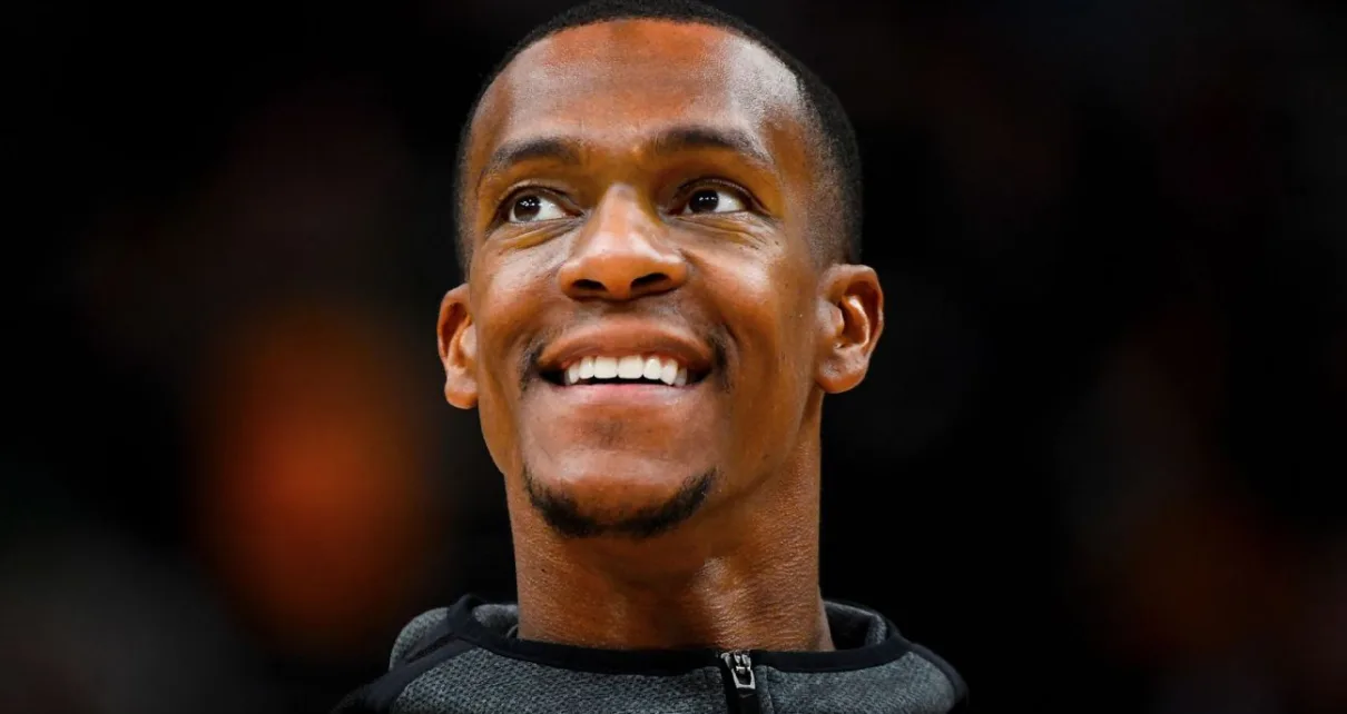 Rajon Rondo joins Bucks as guest coach at training camp