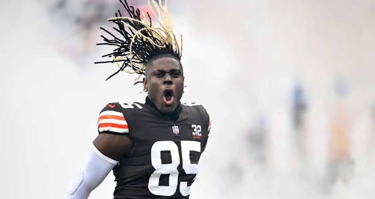 Sources — Browns’ Njoku, Commanders’ Robinson Jr. set to play