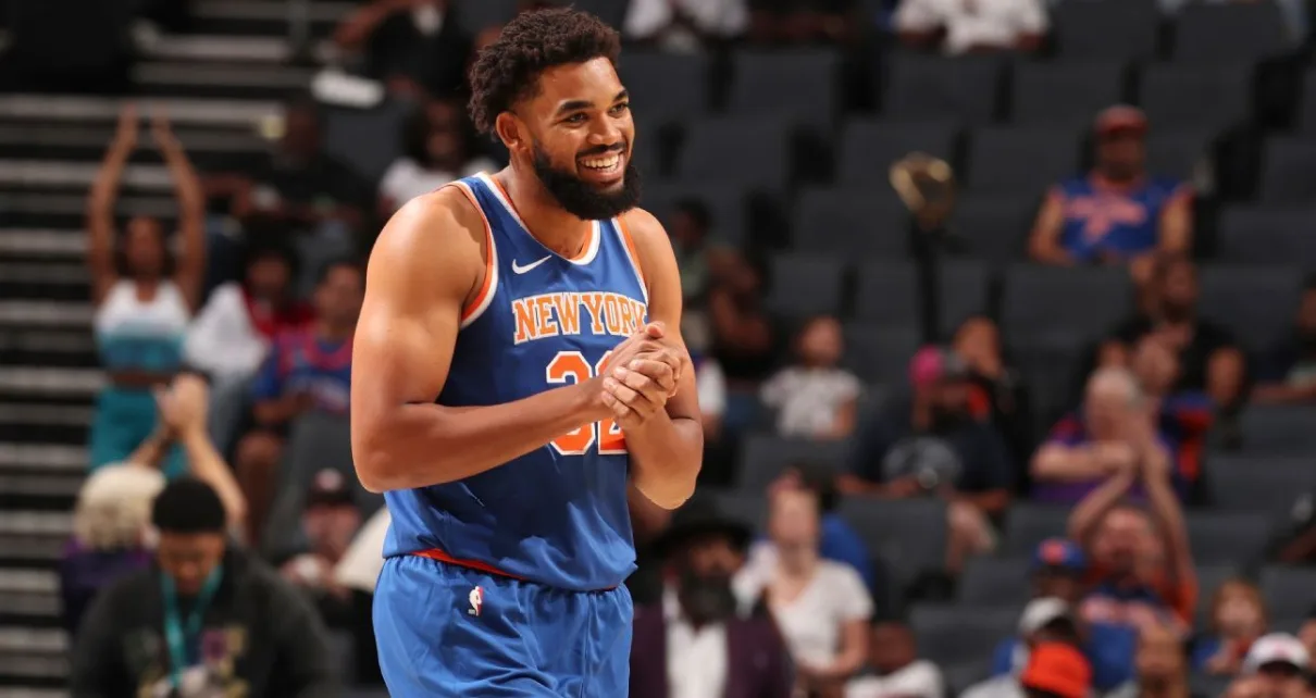 Karl-Anthony Towns has 10 points in preseason debut with Knicks