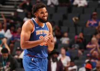 Karl-Anthony Towns has 10 points in preseason debut with Knicks