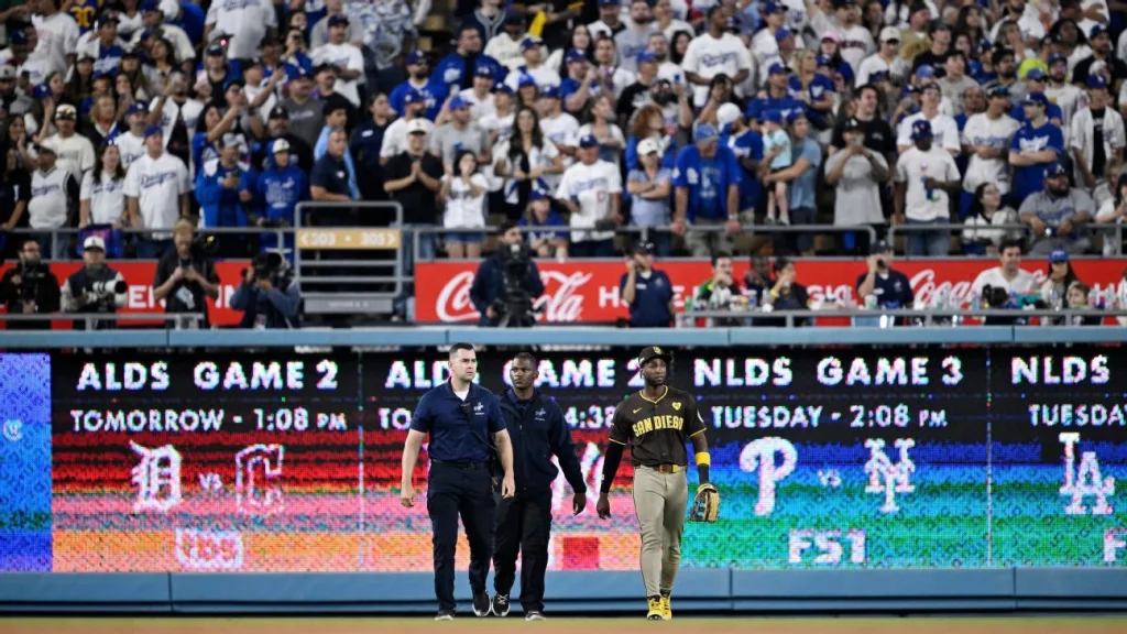 Padres-Dodgers NLDS Game 2 delayed after fans throw objects on field