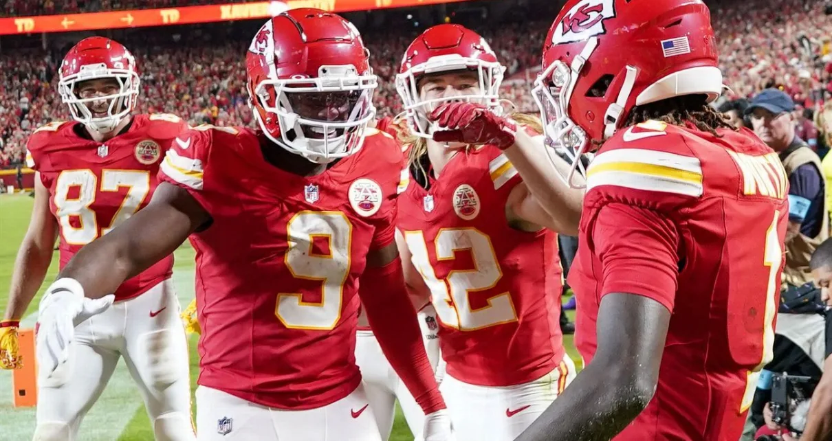 JuJu Smith-Schuster, Kareem Hunt key Kansas City Chiefs’ win