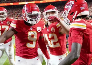 JuJu Smith-Schuster, Kareem Hunt key Kansas City Chiefs’ win