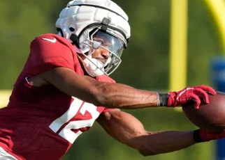 Cardinals’ Zay Jones, back from suspension, focuses on present