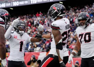 Texans offense, RB Mixon explode despite not having WR Collins