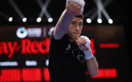 Live: Beterbiev vs. Bivol open workout video from Riyadh