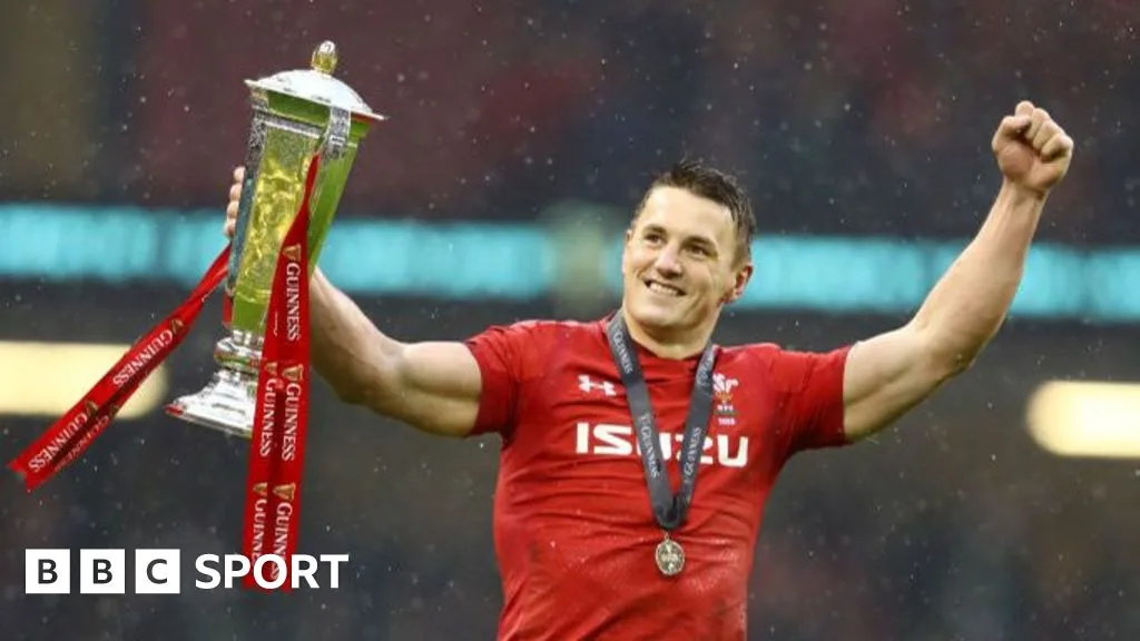 Wales and Lions centre Jonathan Davies retires from pro rugby