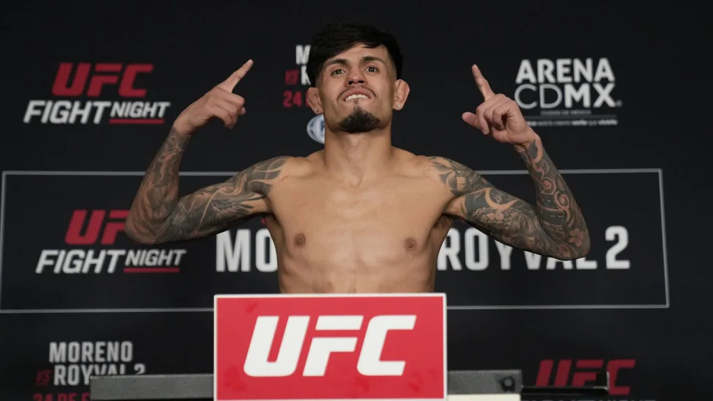 UFC Vegas 98 early weigh ins video, LIVE results from APEX | Royval vs. Taira